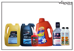 半自動雙側麵貼標機_ 扁瓶側麵貼標機_東莞市一起草 www.17.com网站自動化科技（jì）有限公司