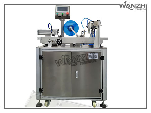 貼雙麵膠機；貼雙麵膠機器；自動貼雙麵膠機；全自動貼（tiē）雙麵膠機；PCB板貼雙（shuāng）麵膠（jiāo）機（jī）；雙（shuāng）麵膠貼標機