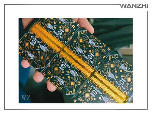 自動貼高溫膠機_貼高溫膠（jiāo）機_東莞市一起草 www.17.com网站（zhì）自動（dòng）化科（kē）技有限公司